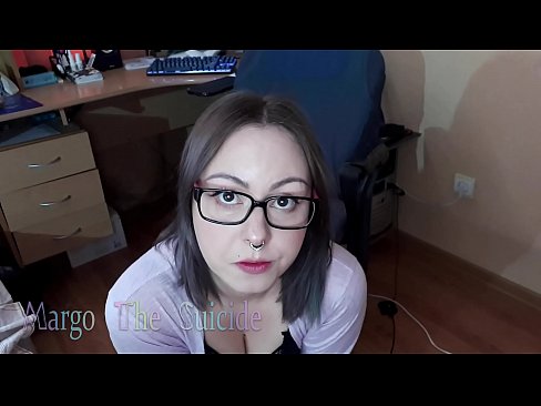 ❤️ Sexy dievča s okuliarmi hlboko fajčí vibrátor na kameru ❤️ Porno na sk.sex00.top ❌️